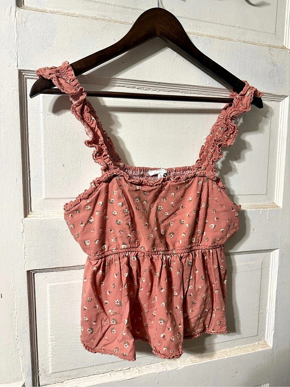 Celebrity Pink Floral Pink Crop Top Size Large Like New